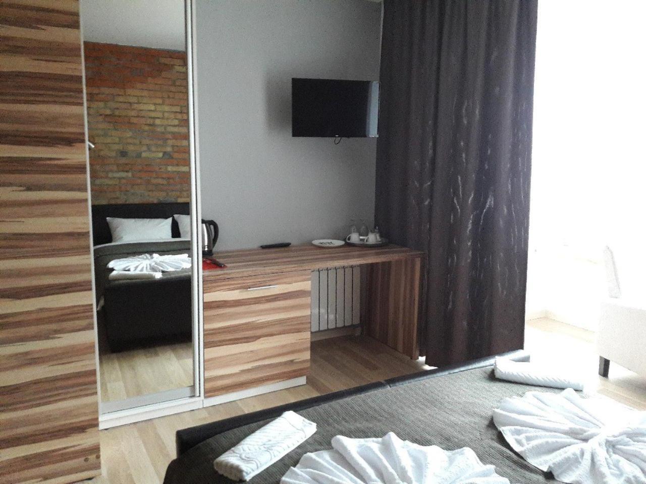 Mini Hotel On Demiivska Kiev Buitenkant foto