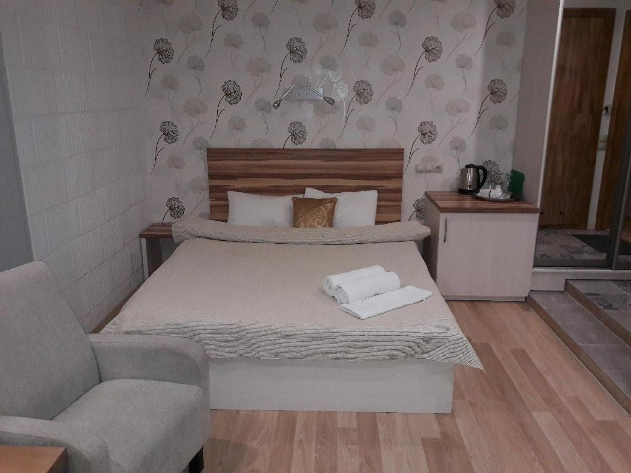 Mini Hotel On Demiivska Kiev Buitenkant foto